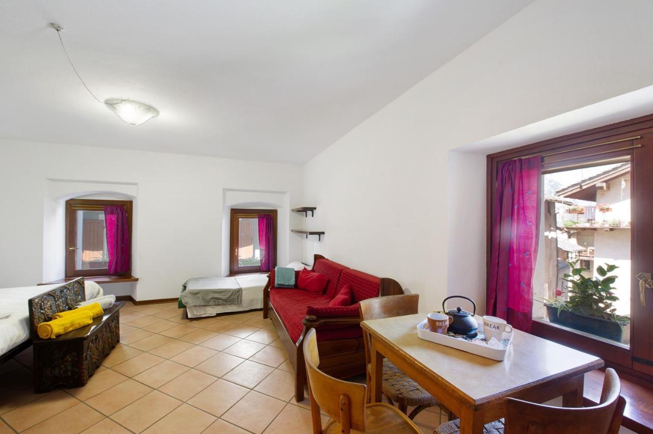 Alla Meridiana Bard Exterior foto