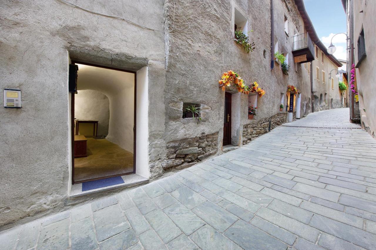 Alla Meridiana Bard Exterior foto